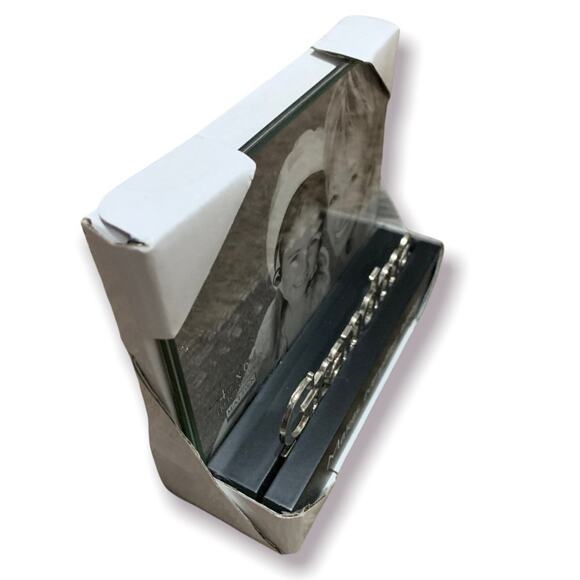 Grandma Wood And Metal 4x6 Picture Frame - Picture 3 of 10